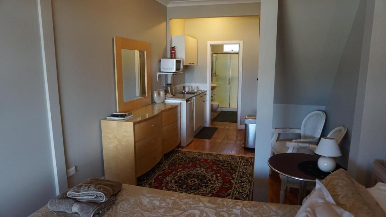 Nana Glads Accommodation Уитианга Екстериор снимка